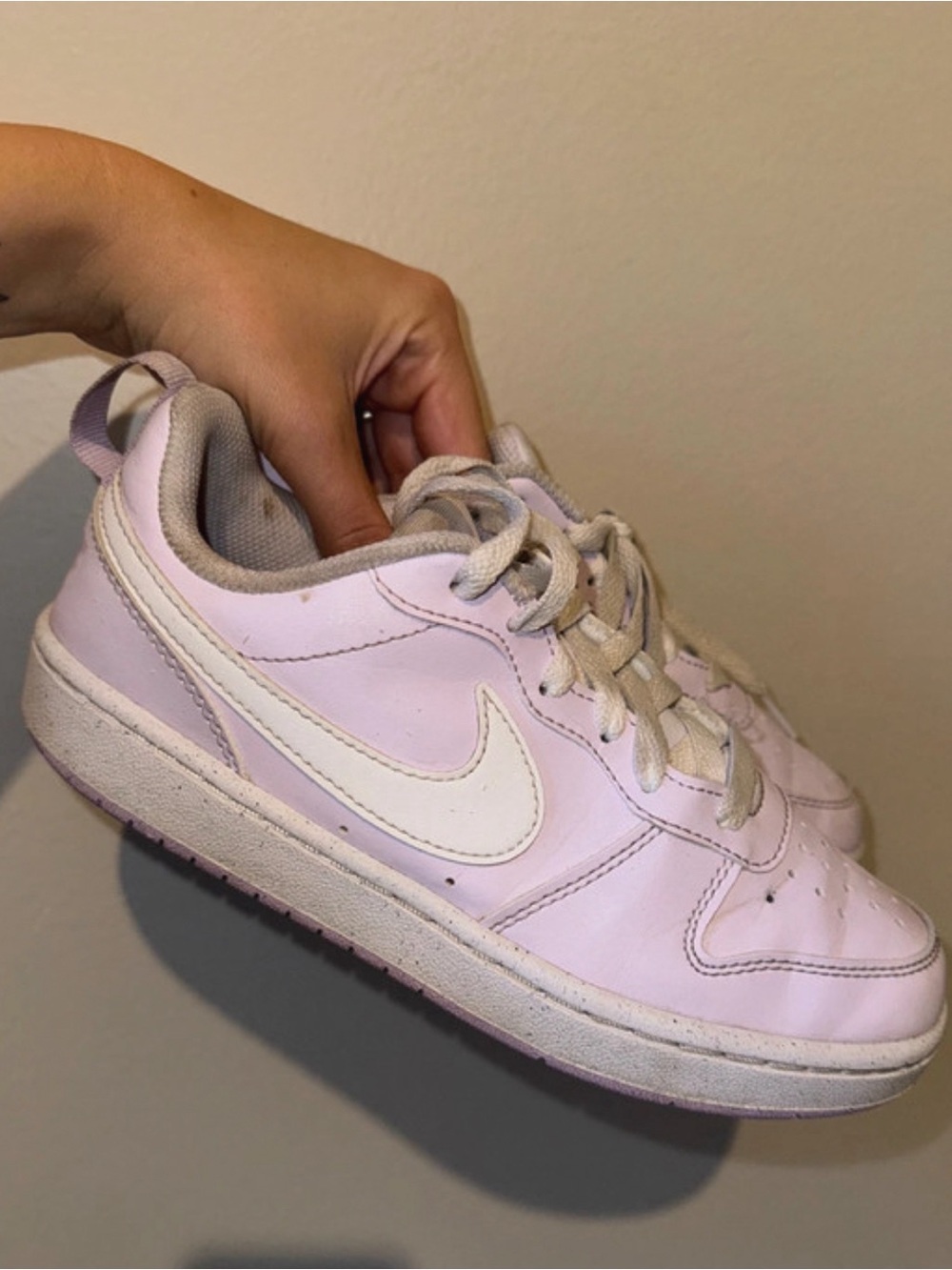 Nike Kids Low-Top Sneakers in Light Purple with White Swoosh